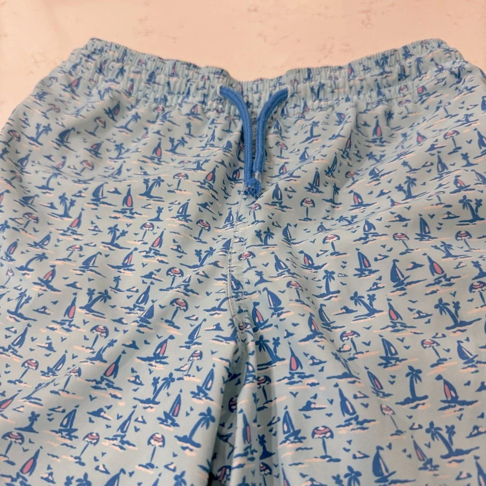 Vineyard Vines Boy Swimming Shorts Size S( 8-10)